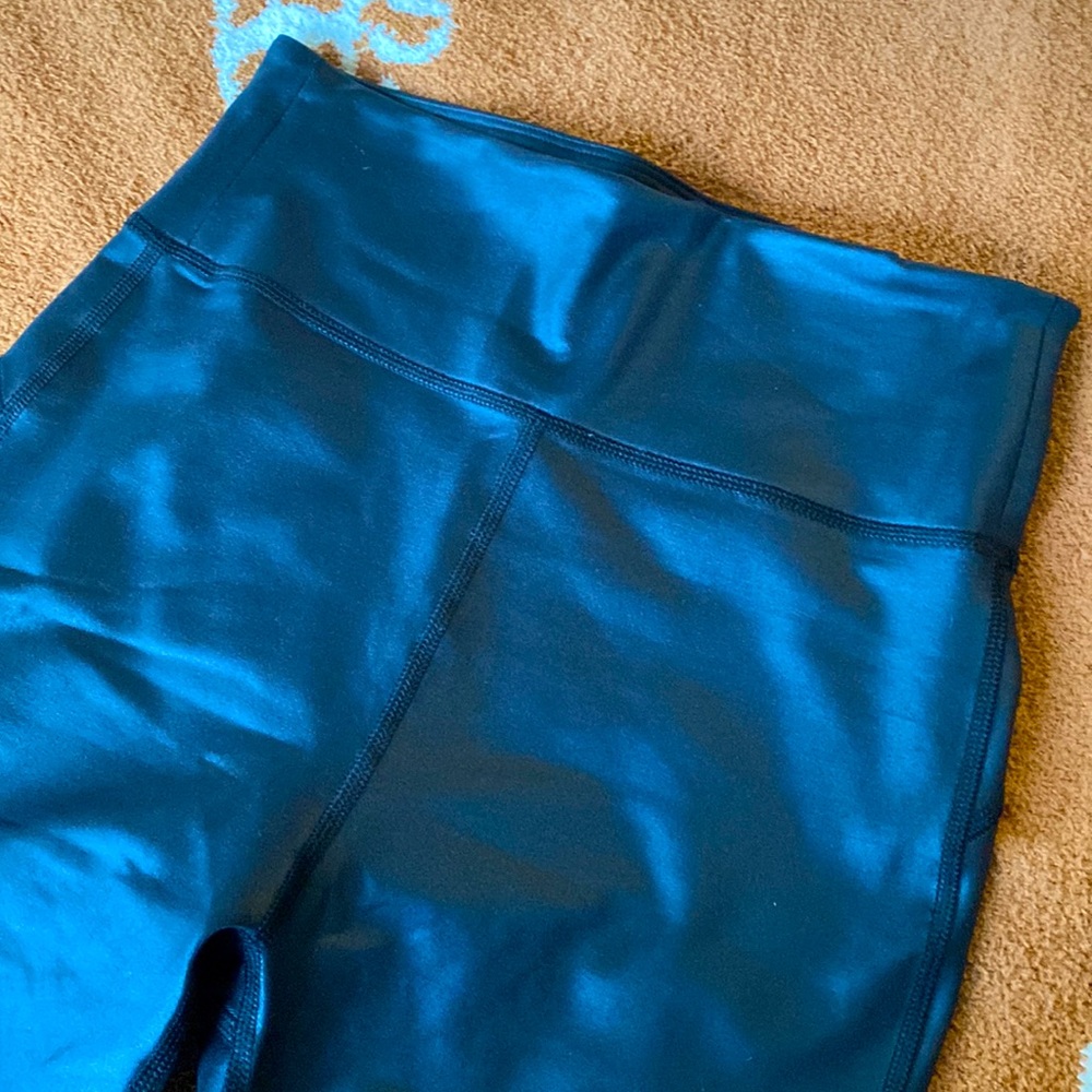 Abercrombie women’s leggings size small black